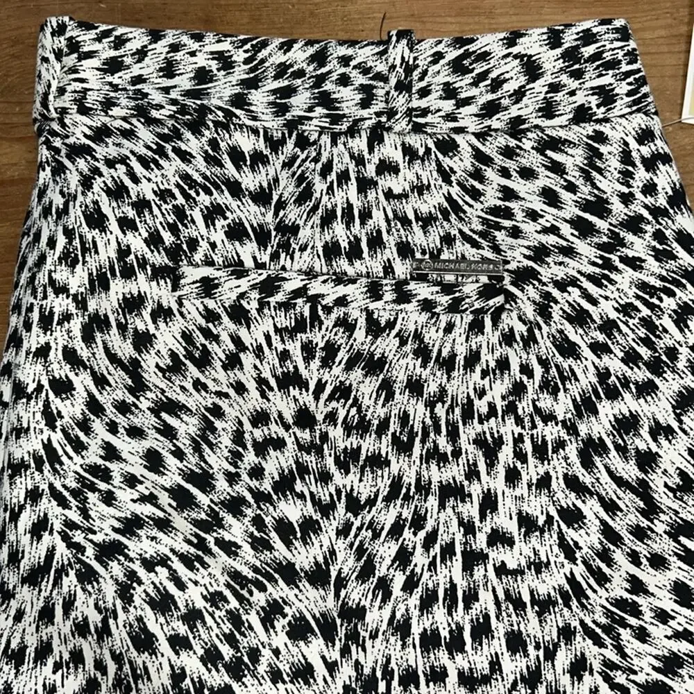 Woman’s Michael Kors Miranda Jaguar Print Cotton Pants Black and White Size 12